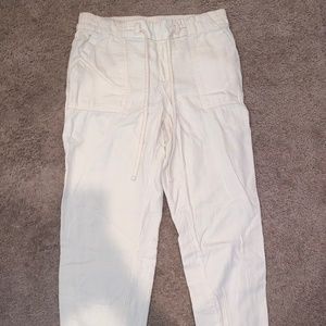 OLD NAVY CREAM/WHITE CUFFED PANTS